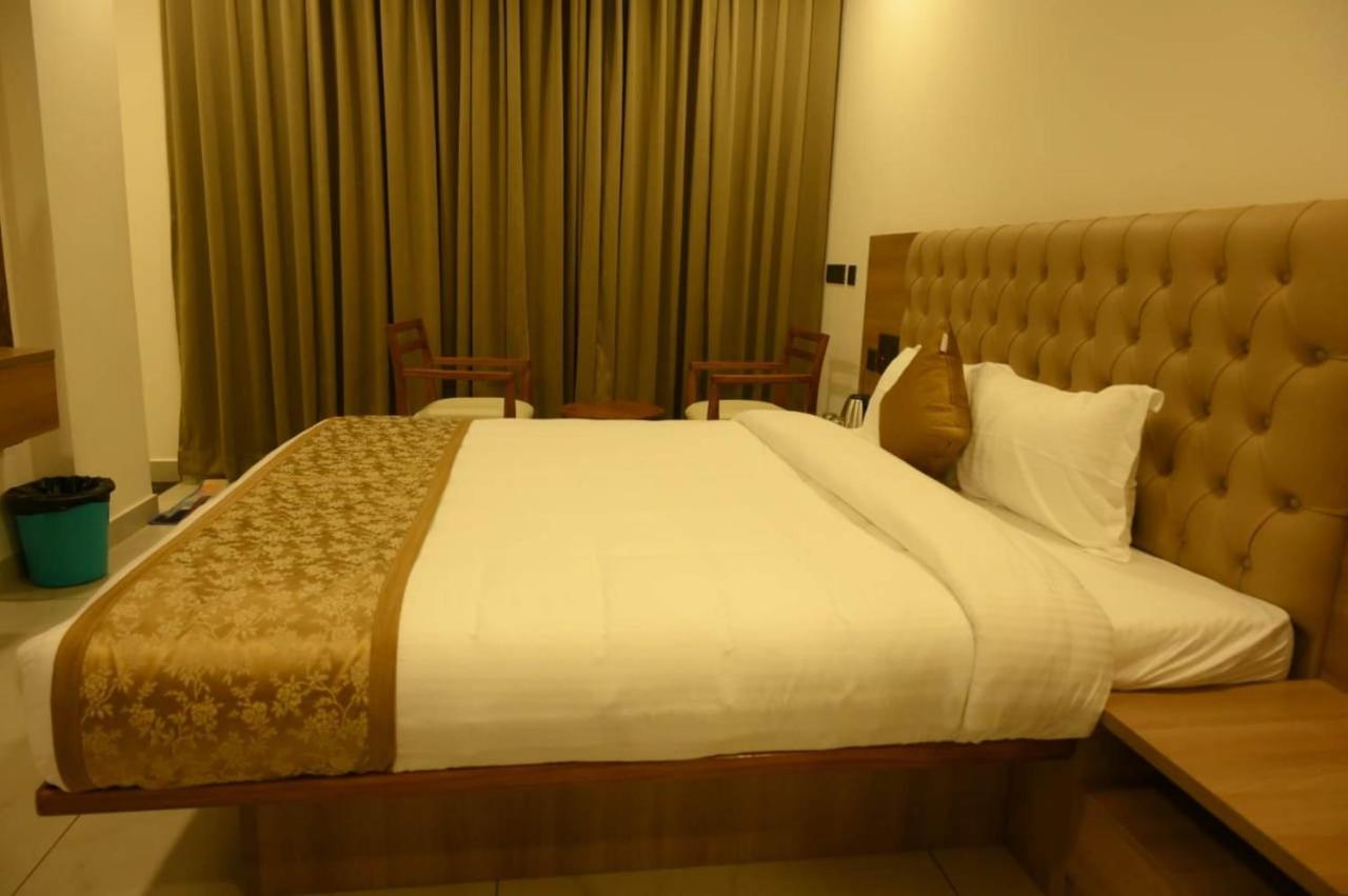 Shrreyas Inn Boarding & Lodging Kundapur Esterno foto